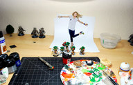shrunken shrunken_men paint shrunken_woman desk docop taylor_swift
