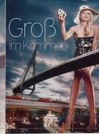 giantess collage blonde handheld high_heels dress hand legs german advertisement vehicles photograph red_lips hat ships long_legs harbour bending_down looking_at_tiny