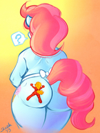 drawing furry tail wings anthro color long_hair butt clothed pink_hair blue_skin unaware shrunken_woman standing thighs apron sheela my_little_pony emberbolt mrs_cake no_background cup_cake stuck_to_butt confused jsk244 question_mark cutie_mark