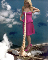 jessica_simpson_watches_the_launch_by_accasbel-d6esf0r.jpg