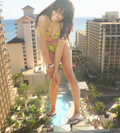 giantess collage ocean buildings brunette smiling pool pedicure flip_flops looking_in lowerrider katerina yellow_nails