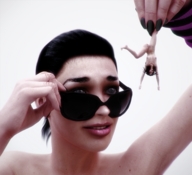 giantess black_hair blue_eyes handheld brunette short_hair shrunken_woman sunglasses black_nails digital_render flagg3d