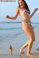 collage swimsuit beach barefoot shrunken_woman lilipucien