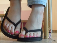 collage barefoot brunette shrunken_woman pink_nails flip_flops klrvnc