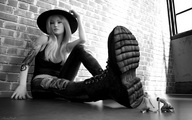 blonde couple kneeling shrunken_woman shrunken_man boot hat tattoo floor belle nose_ring sorenzer0 digital_render