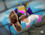 drawing furry wings anthro bat barefoot soles blood sweat unaware shrunken_man echidna pinned under_foot rouge_the_bat knuckles_the_echidna discarded_shoes