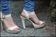 crush feet high_heels blood foot_crush shrunken_man cruel under_foot ground digital_render starkadhr