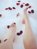nude barefoot scared shrunken_man pedicure sorenzer0 digital_render rose_petals