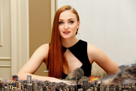 giantess collage city destruction wonderslug fire airplane hand_crush smoke shrunken_city sophie_turner natkatsz