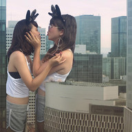 kiss.jpg