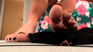 feet clothed barefoot sitting crawling unaware shrunken_man pedicure digital_render up_close uschi3