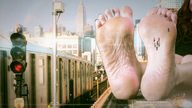 giantess crush feet city destruction loryelle