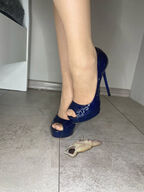 collage high_heels tiny foot_crush shrunken_man naked_man up_close msku