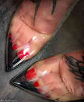 giantess feet shrunken_man trapped red_nails tattoo glass_shoes
