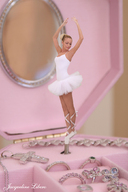 blonde legs shrunken_woman jewelry