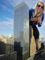 giantess crush collage city blonde barefoot skyscraper sunglasses avril_lavigne hoodie